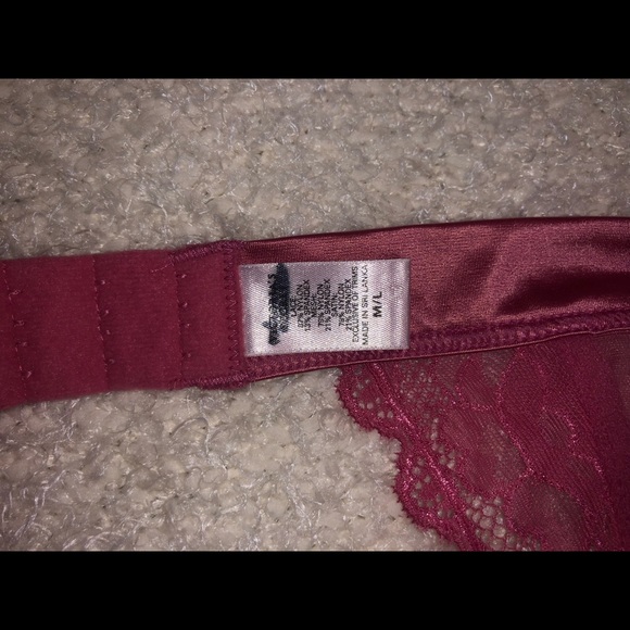 Victoria’s Secret Garter Belt - Picture 3 of 4